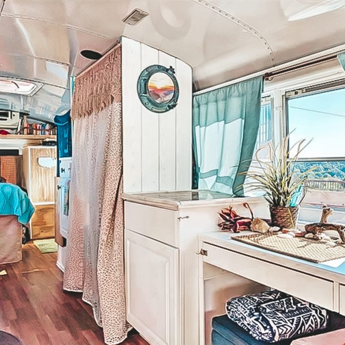 The Little House on the HWY is the skoolie that has it all - including a front yard! Check it out in this week's Feature Friday. | Since We Woke Up | sincewewokeup.com